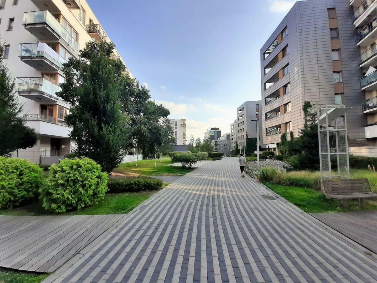 Airport Residence Amber Varsovia Exterior foto
