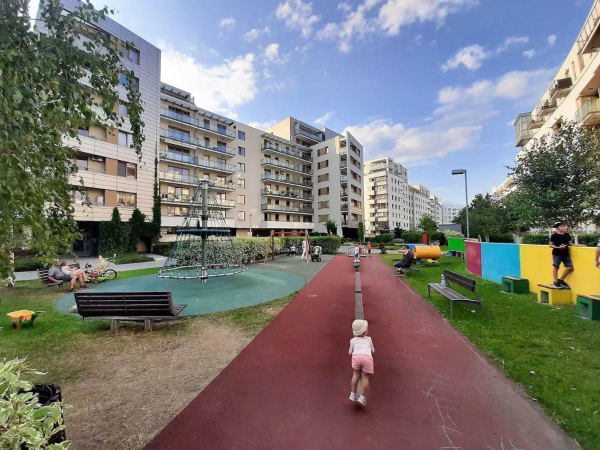 Airport Residence Amber Varsovia Exterior foto
